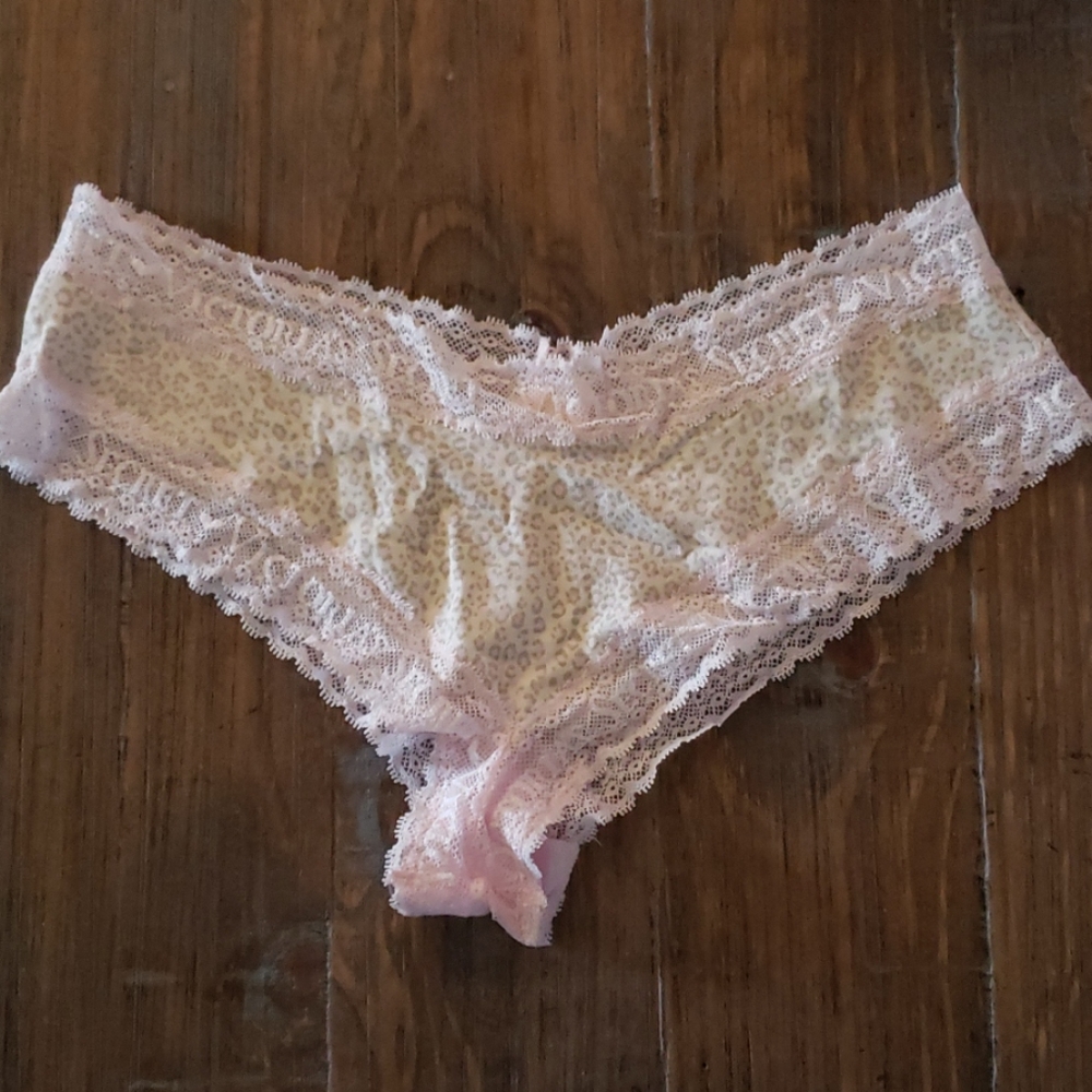 Victoria Secret Size Large